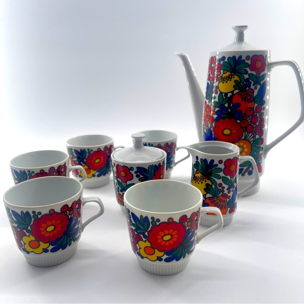 Flower Power Coffee/Tea setting- by Colditz Porcelain of East Germany